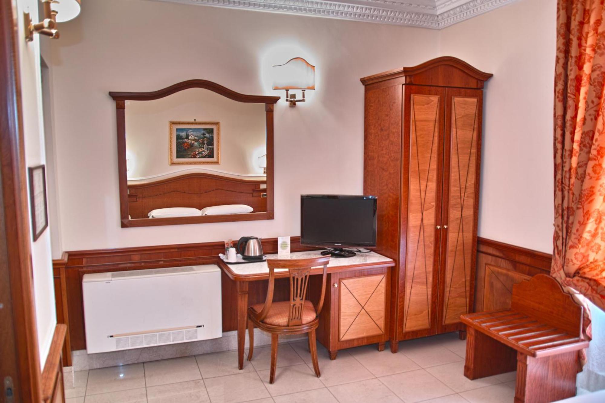 Hotel Hiberia Rome Luaran gambar