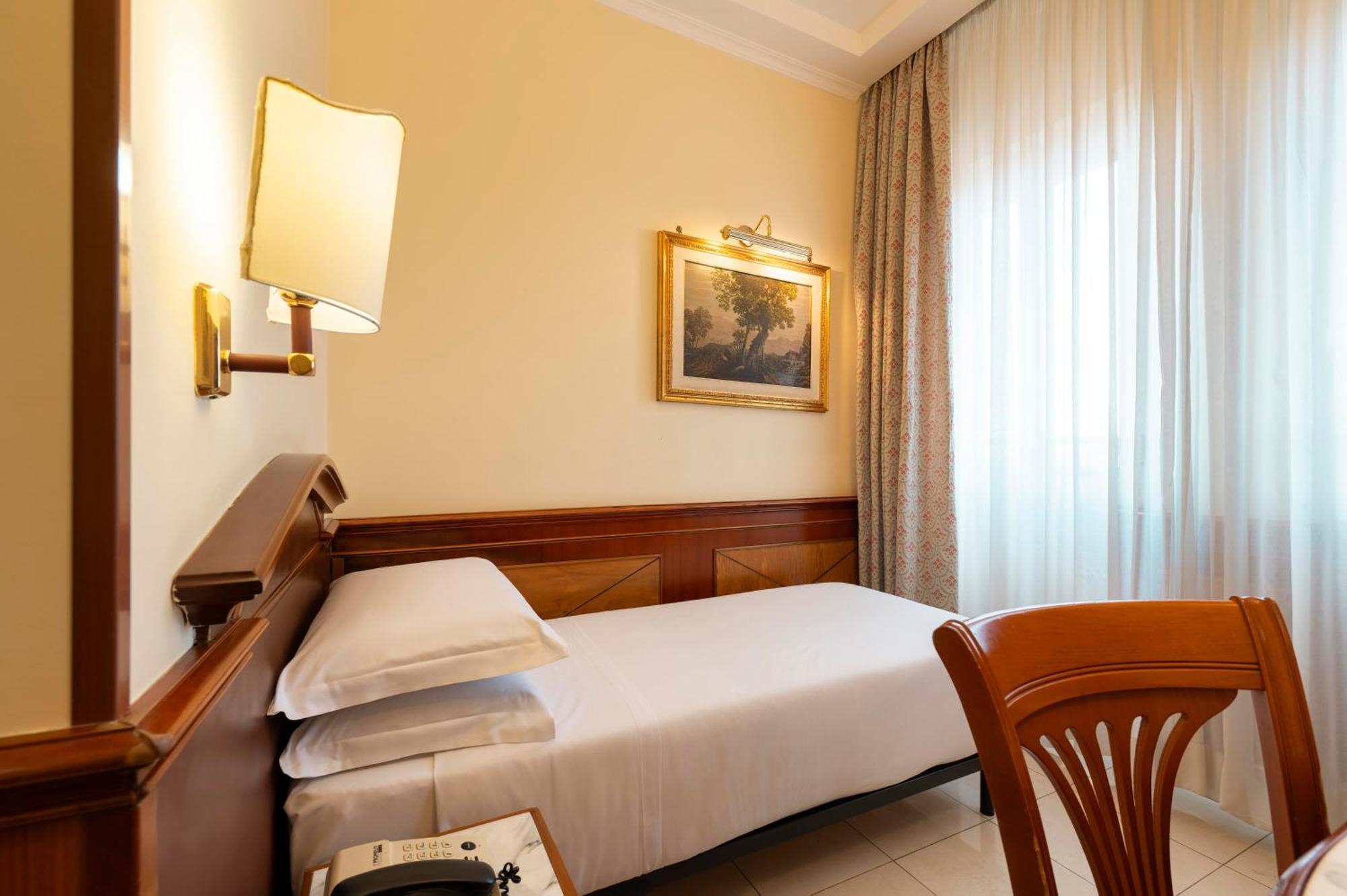Hotel Hiberia Rome Luaran gambar